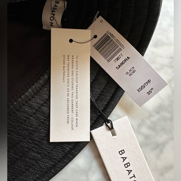 Aritzia Babaton Faux Leather Bucket Hat - Picture 7 of 7